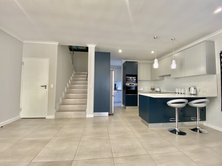 To Let 3 Bedroom Property for Rent in Sandown Western Cape